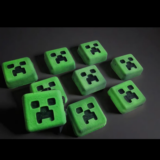 Creeper bath bomb